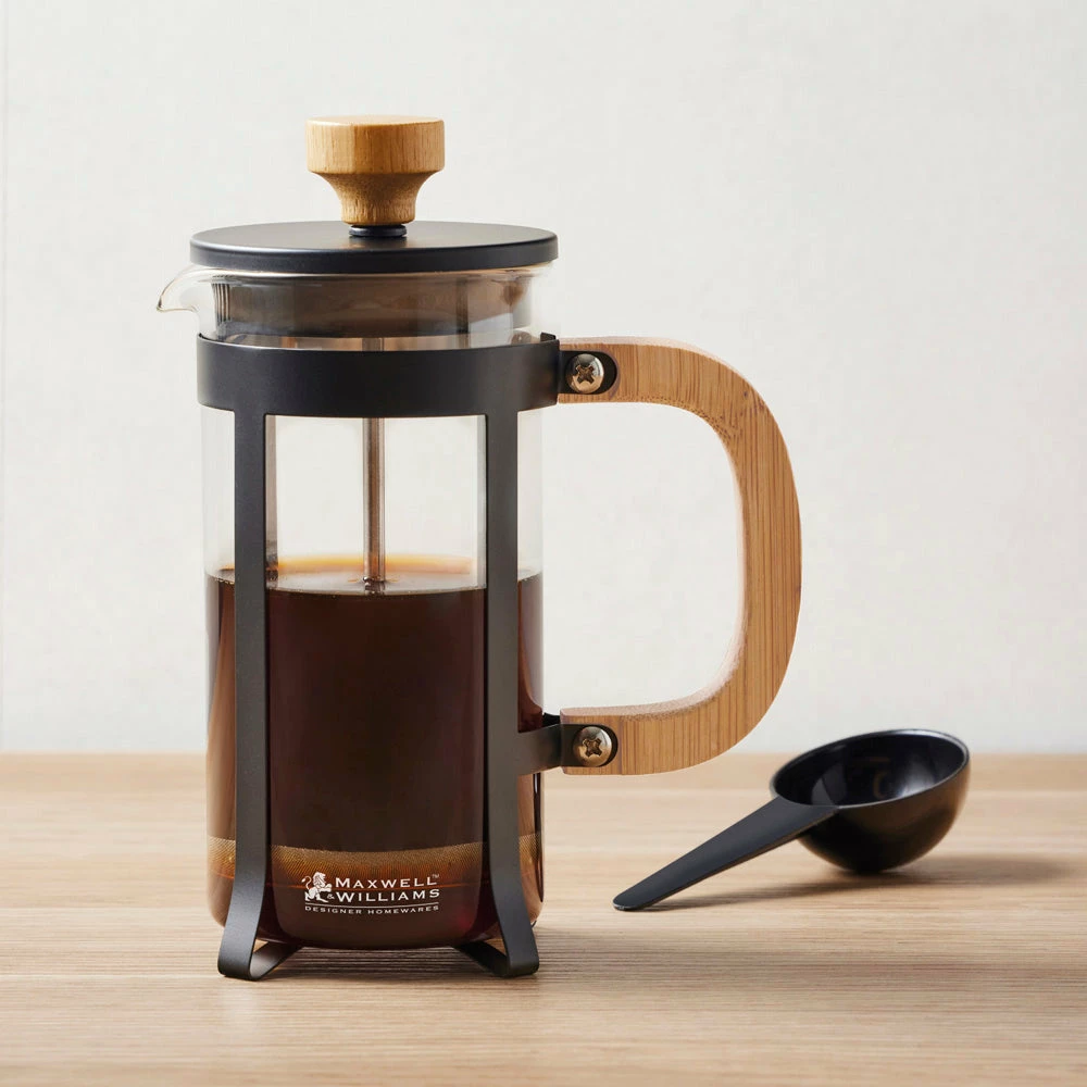 Maxwell and Williams Blend Sumatra Coffee Plunger 350ml - Black / Bamboo 4 Maxwell and Williams Blend Sumatra Coffee Plunger 350ml - Black / Bamboo - Image 2